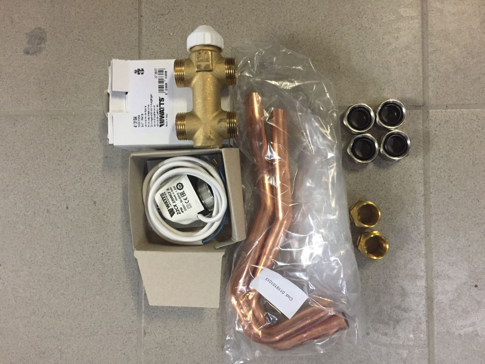 zestaw przyłączeniowy klimakonwektora kasetonowego 2 rurowego HCA